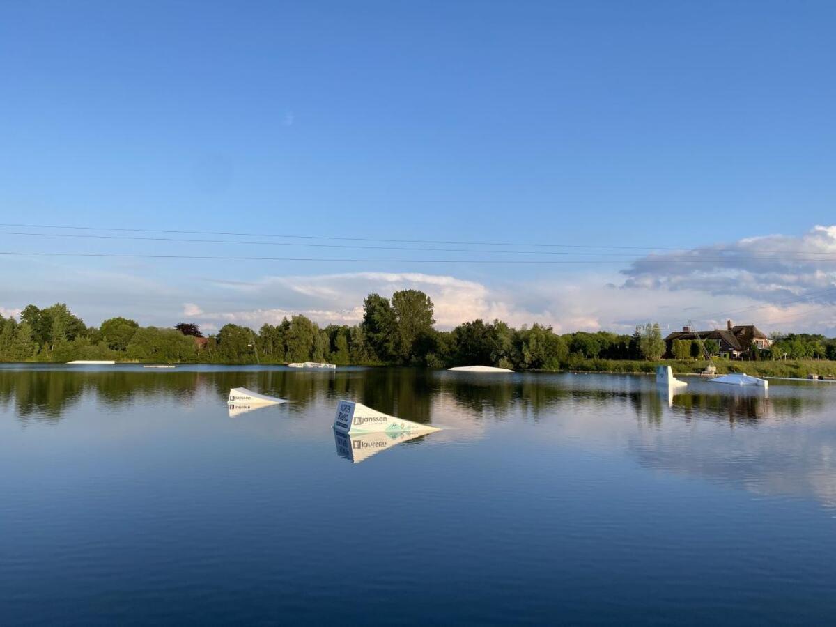 Ferienhaus Ella Am See Aurich Exteriör bild