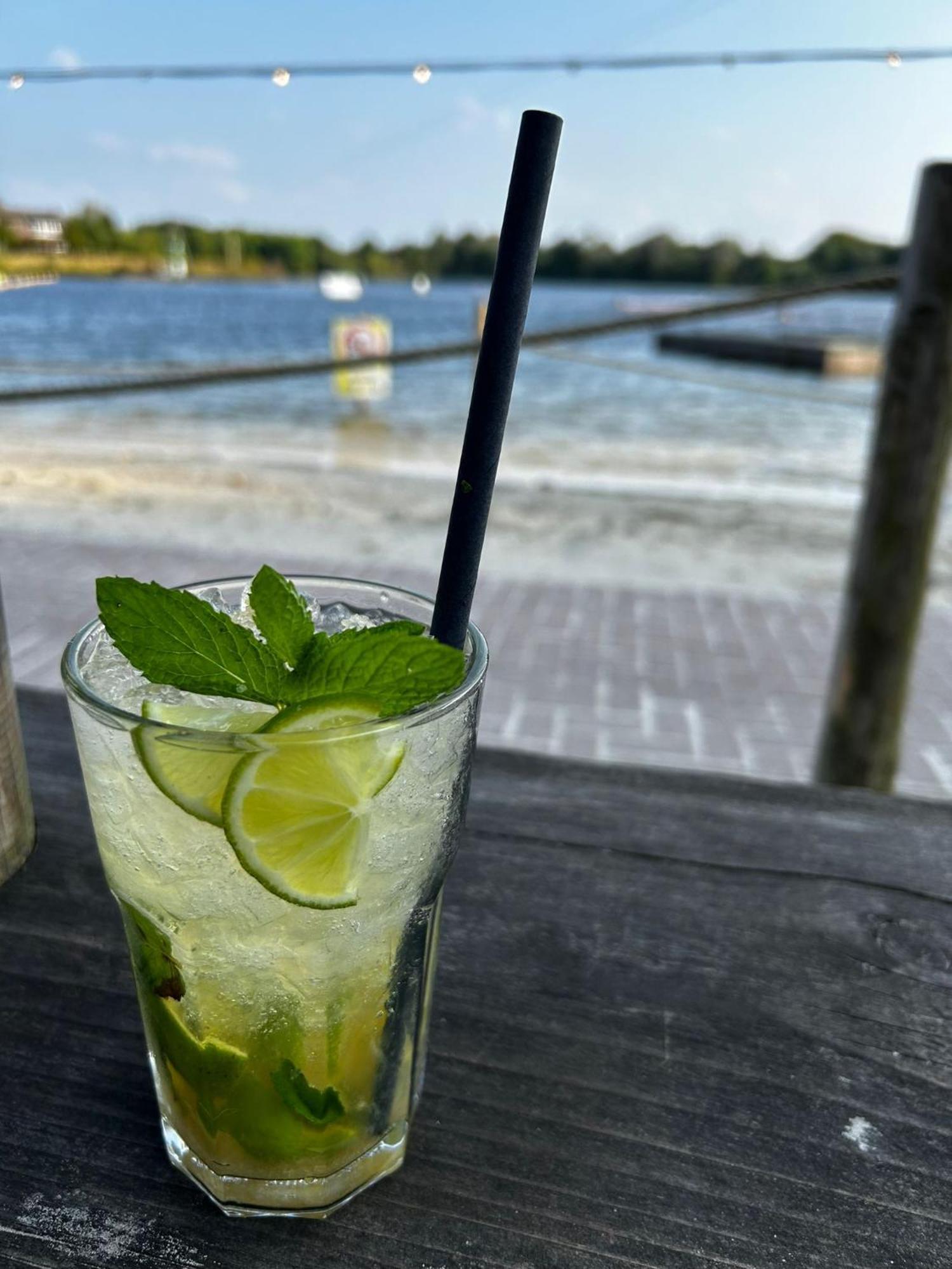 Ferienhaus Ella Am See Aurich Exteriör bild